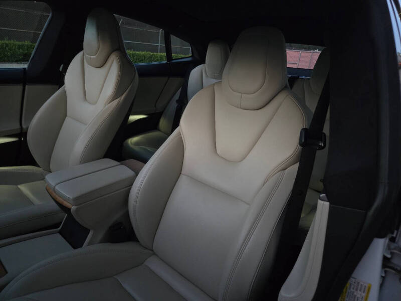 2020 Tesla Model S Performance