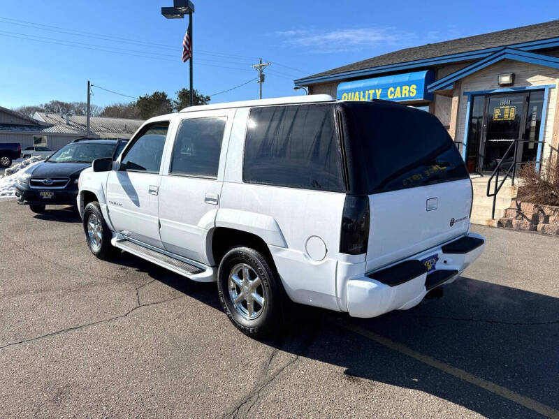 2000 Cadillac Escalade
