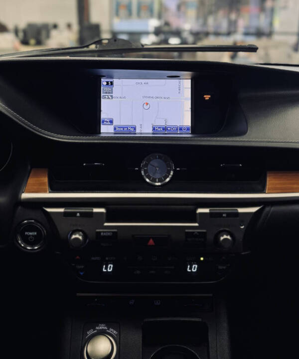2013 Lexus ES 300h