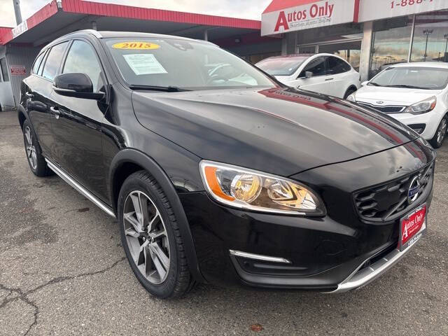2015 Volvo V60 Cross Country T5