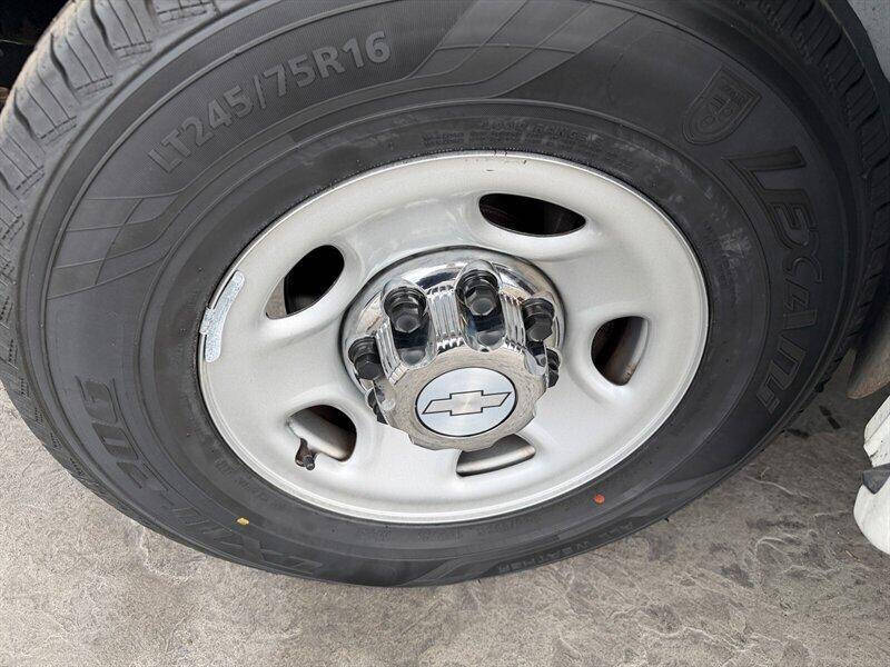2018 Chevrolet Express LT 2500