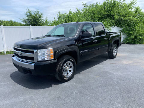 2008 Chevrolet Silverado 1500 for sale at Caps Cars Of Taylorville in Taylorville IL