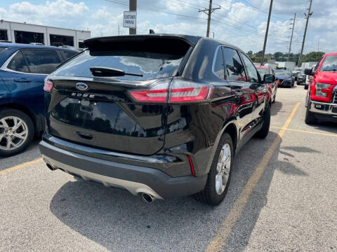 2024 Ford Edge Titanium