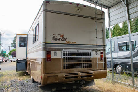 2000 Freightliner XC Chassis