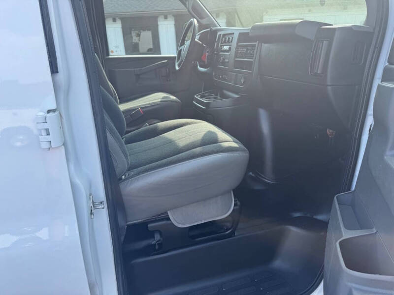 2021 GMC Savana 2500