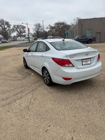 2017 Hyundai Accent Value Edition