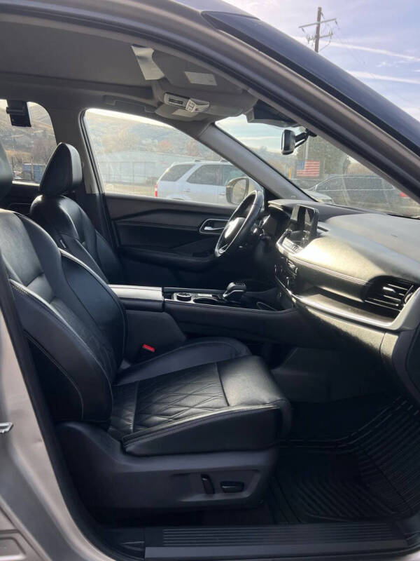 2021 Nissan Rogue Platinum