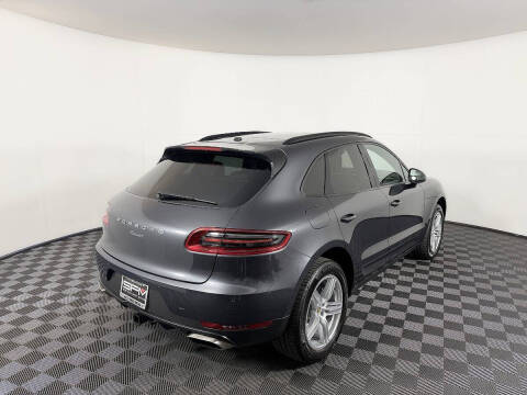 2017 Porsche Macan