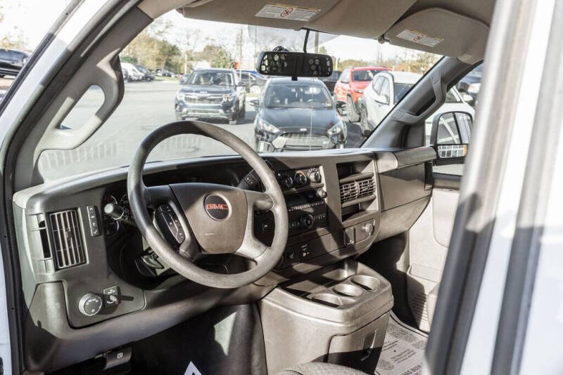 2023 GMC Savana 2500