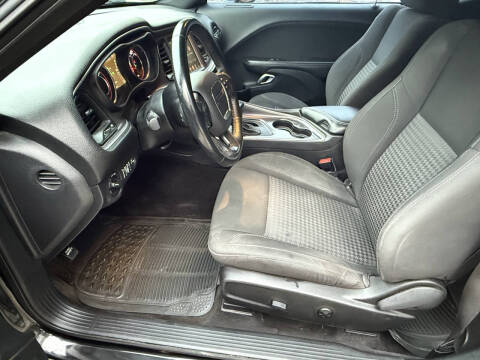 2016 Dodge Challenger SXT