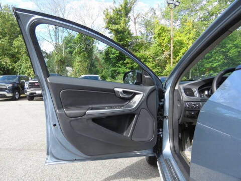 2018 Volvo V60 Cross Country T5 Premier