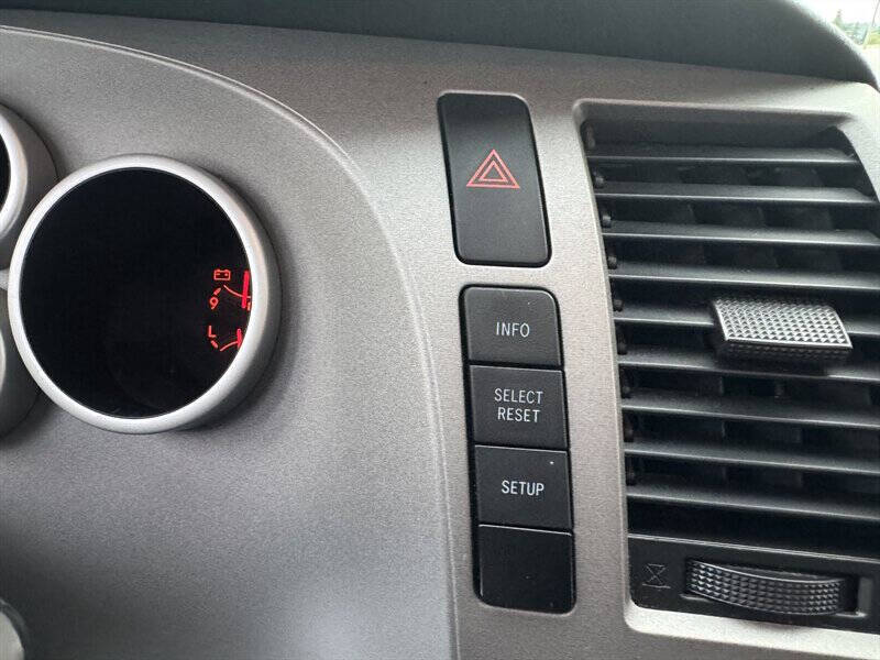 2013 Toyota Sequoia SR5