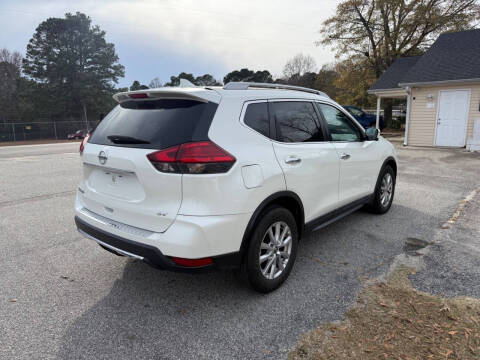2017 Nissan Rogue SV