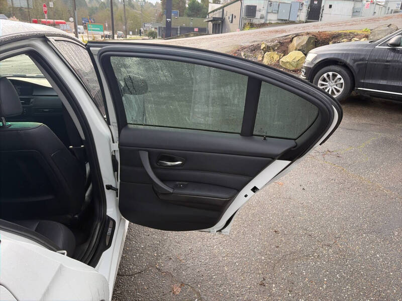 2011 BMW 3 Series 335i