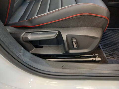 2024 Volkswagen Golf GTI Autobahn