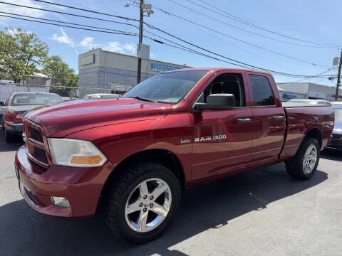 2012 RAM 1500 ST