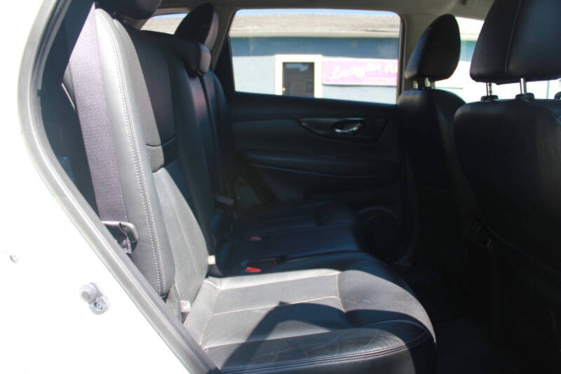 2017 Nissan Rogue SL