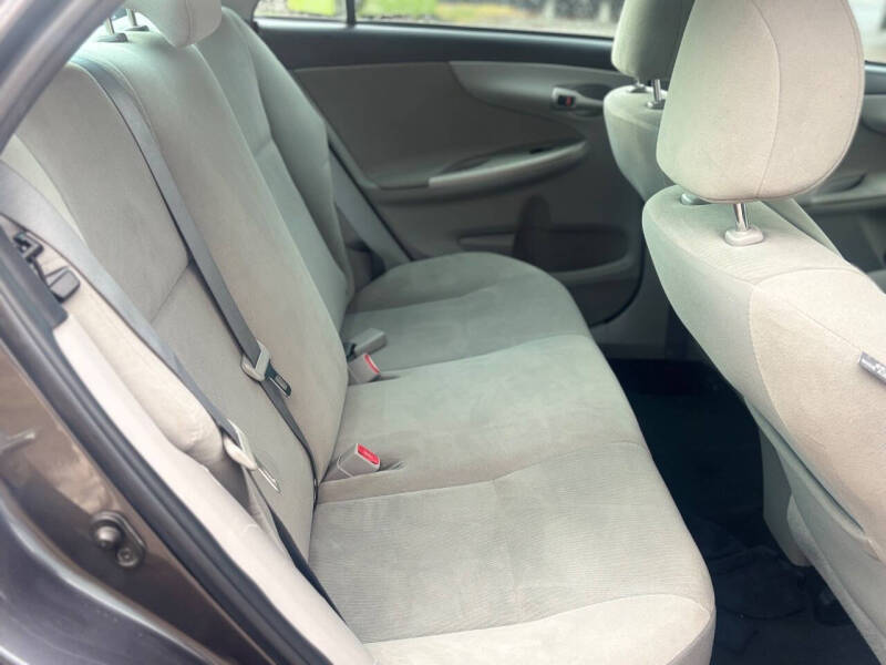 2013 Toyota Corolla LE