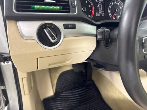 2013 Volkswagen Passat