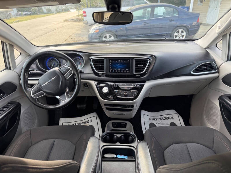 2020 Chrysler Pacifica Touring