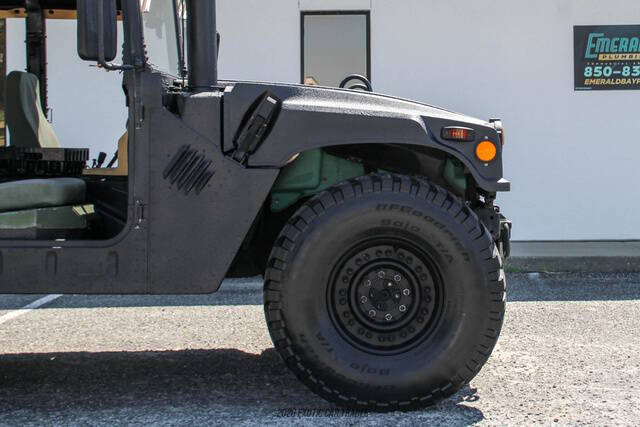2014 AM General Hummer