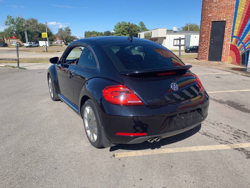 2013 Volkswagen Beetle 2.5L PZEV Fender Edition