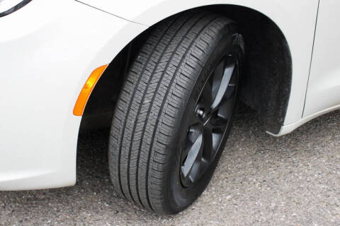 2021 Chrysler Pacifica Touring