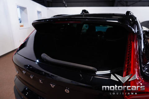 2024 Volvo XC40 B5 Plus Dark Theme