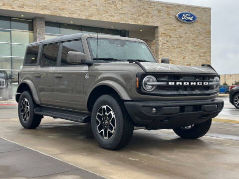 2025 Ford Bronco Outer Banks