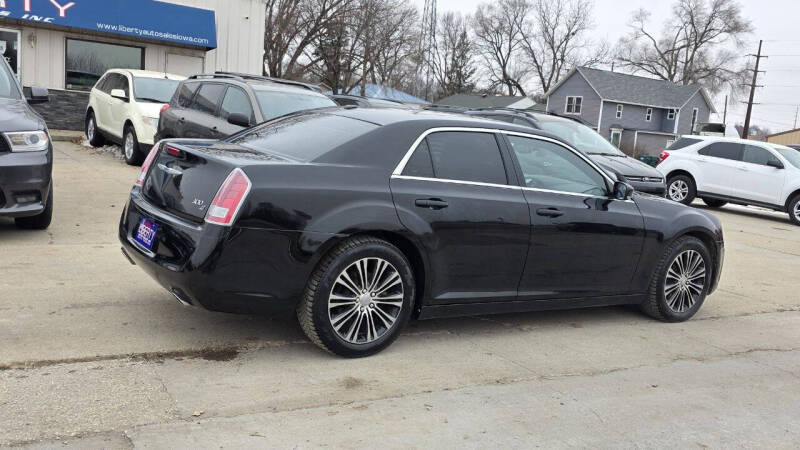2012 Chrysler 300 S V8