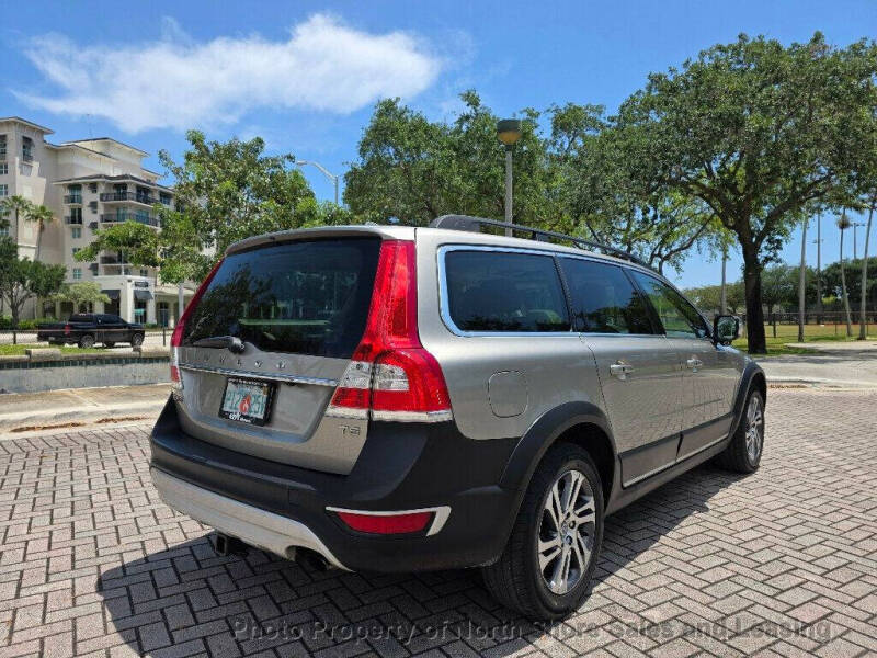 2015 Volvo XC70 T5 Drive-E Premier