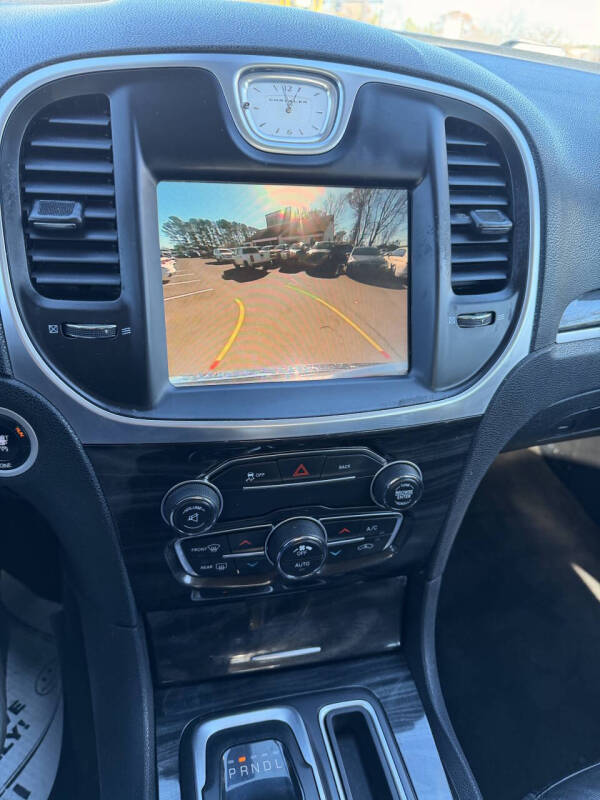 2016 Chrysler 300 Limited