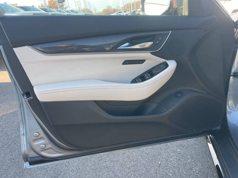 2023 Cadillac CT5 Sport