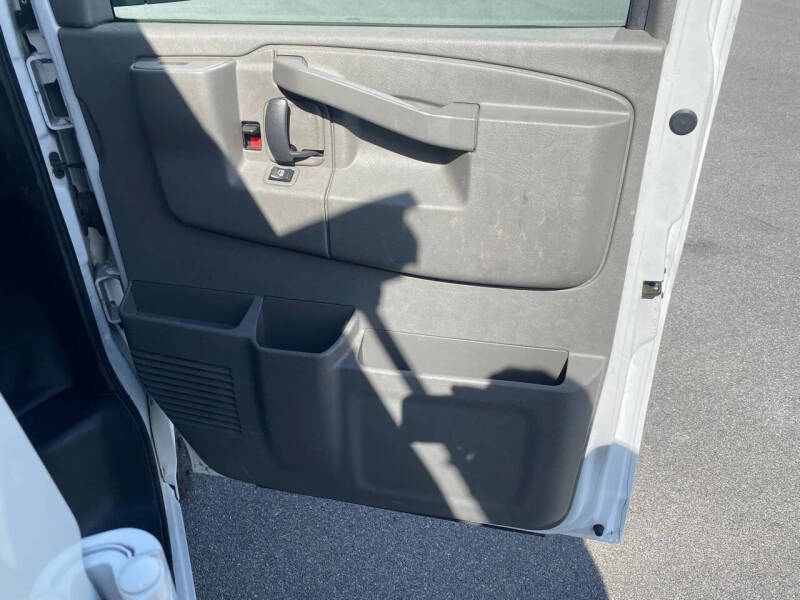 2016 Chevrolet Express 2500