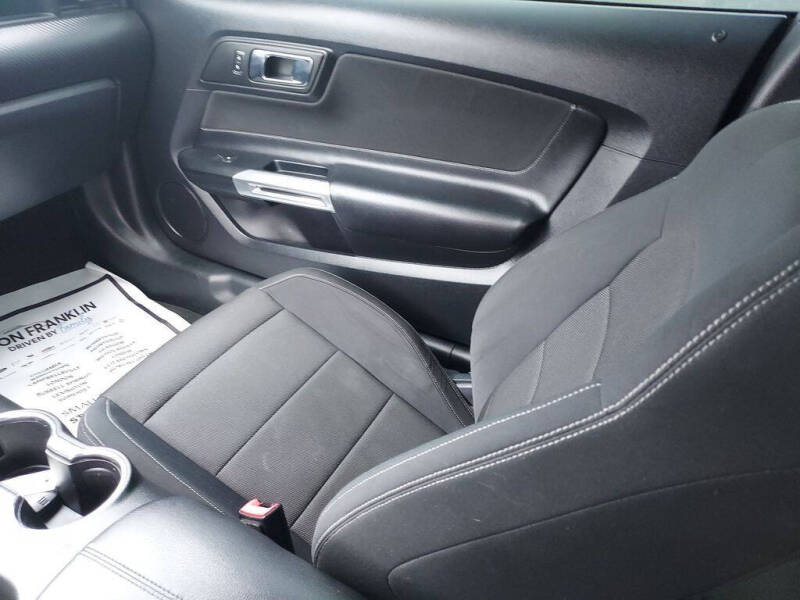 2015 Ford Mustang V6