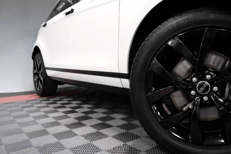 2023 Land Rover Range Rover Evoque P250 SE