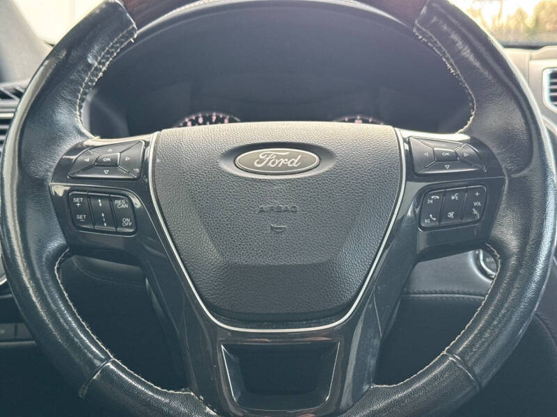 2017 Ford Explorer Platinum