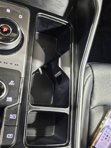 2022 Kia Sorento Hybrid S