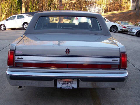 1988 Lincoln Town Car Signature