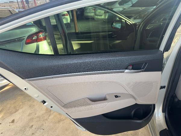 2018 Hyundai Elantra