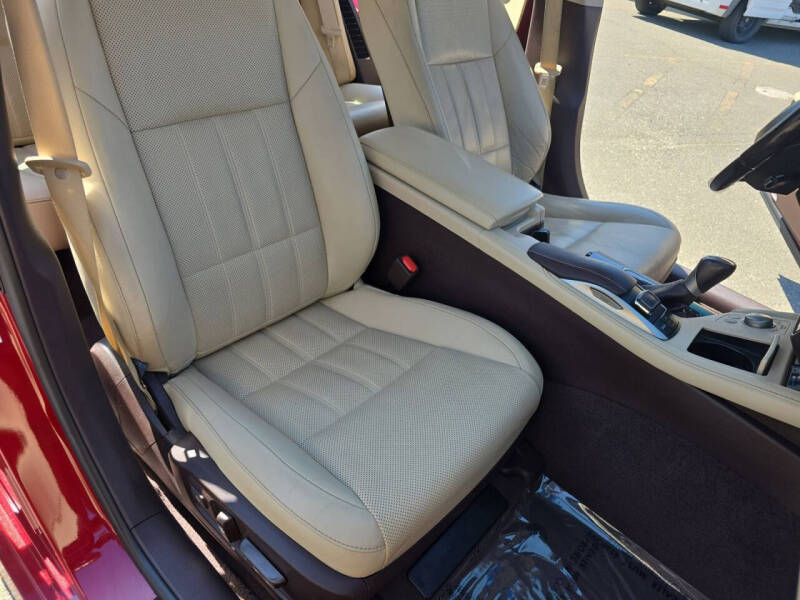 2016 Lexus ES 300h