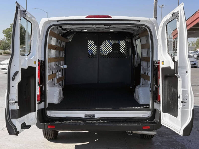 2023 Ford Transit 250