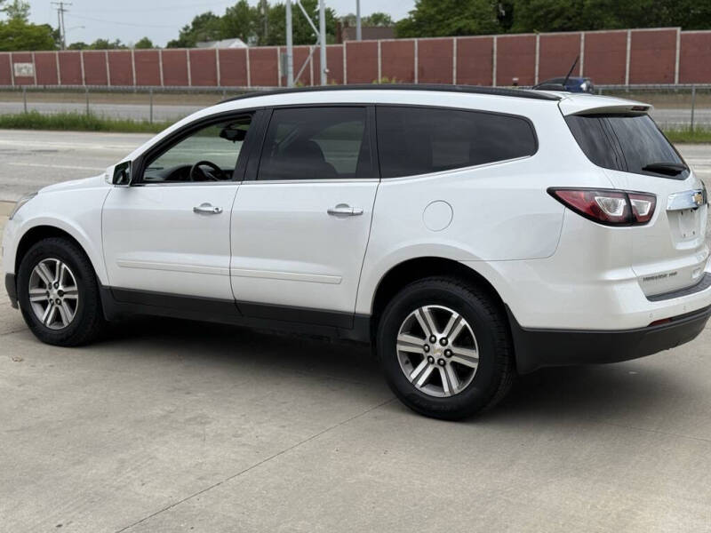2017 Chevrolet Traverse LT