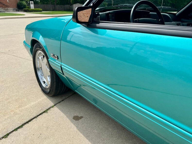 1993 Ford Mustang LX