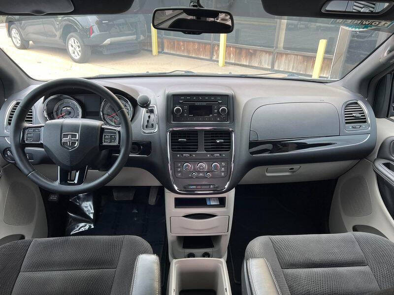 2017 Dodge Grand Caravan SE