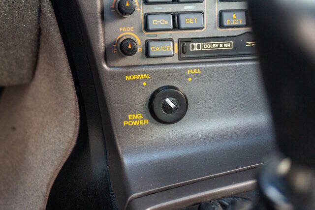 1990 Chevrolet Corvette 36