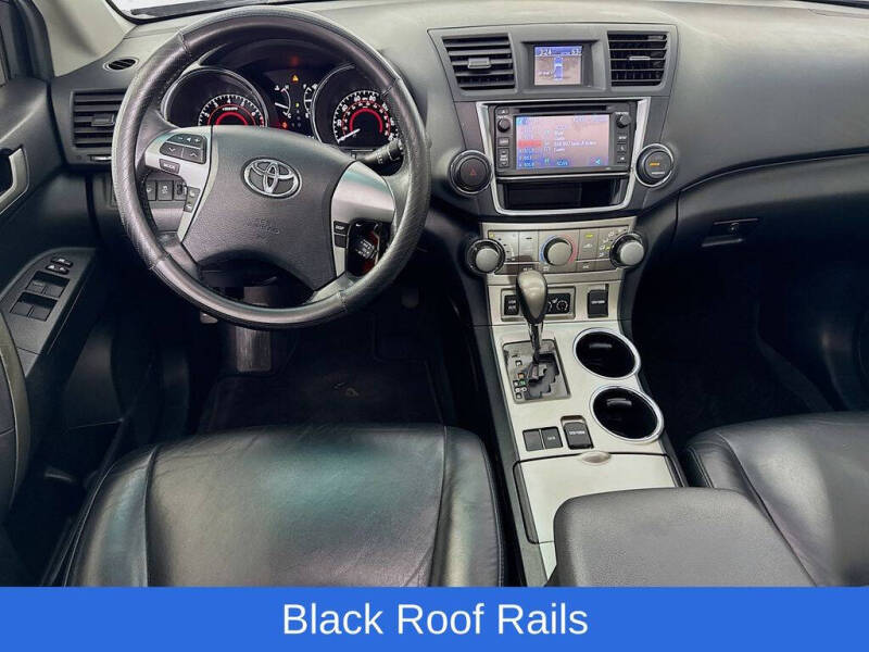 2013 Toyota Highlander SE