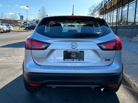 2017 Nissan Rogue Sport SV
