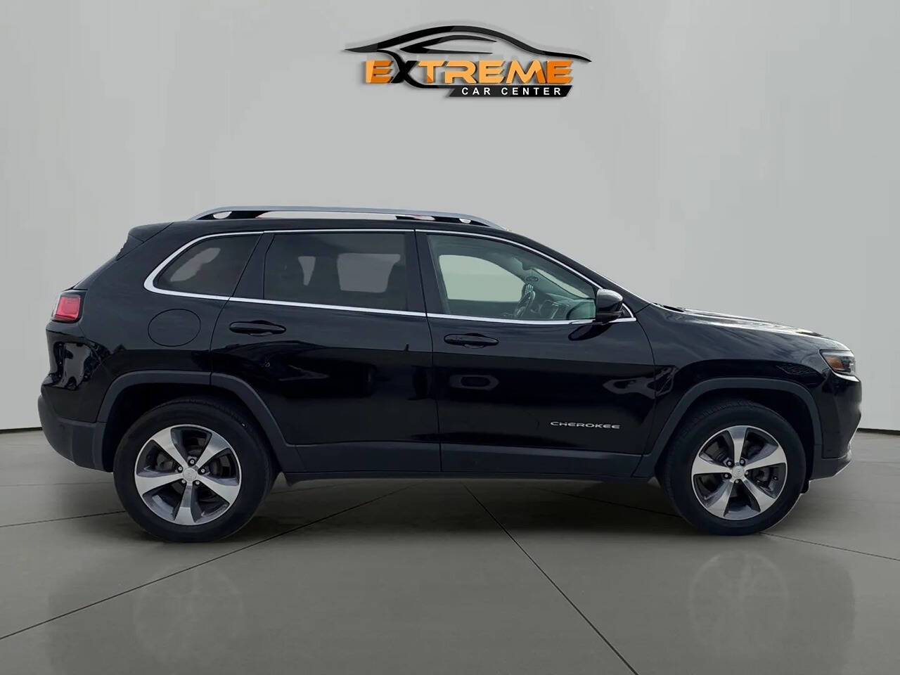 2019 Jeep Cherokee for sale at Extreme Car Center in Detroit, MI