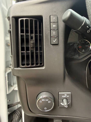 2024 Chevrolet Express LT 3500